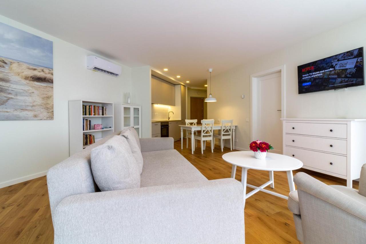 Elija Swan-Toy Apartments Sventoji Exterior photo