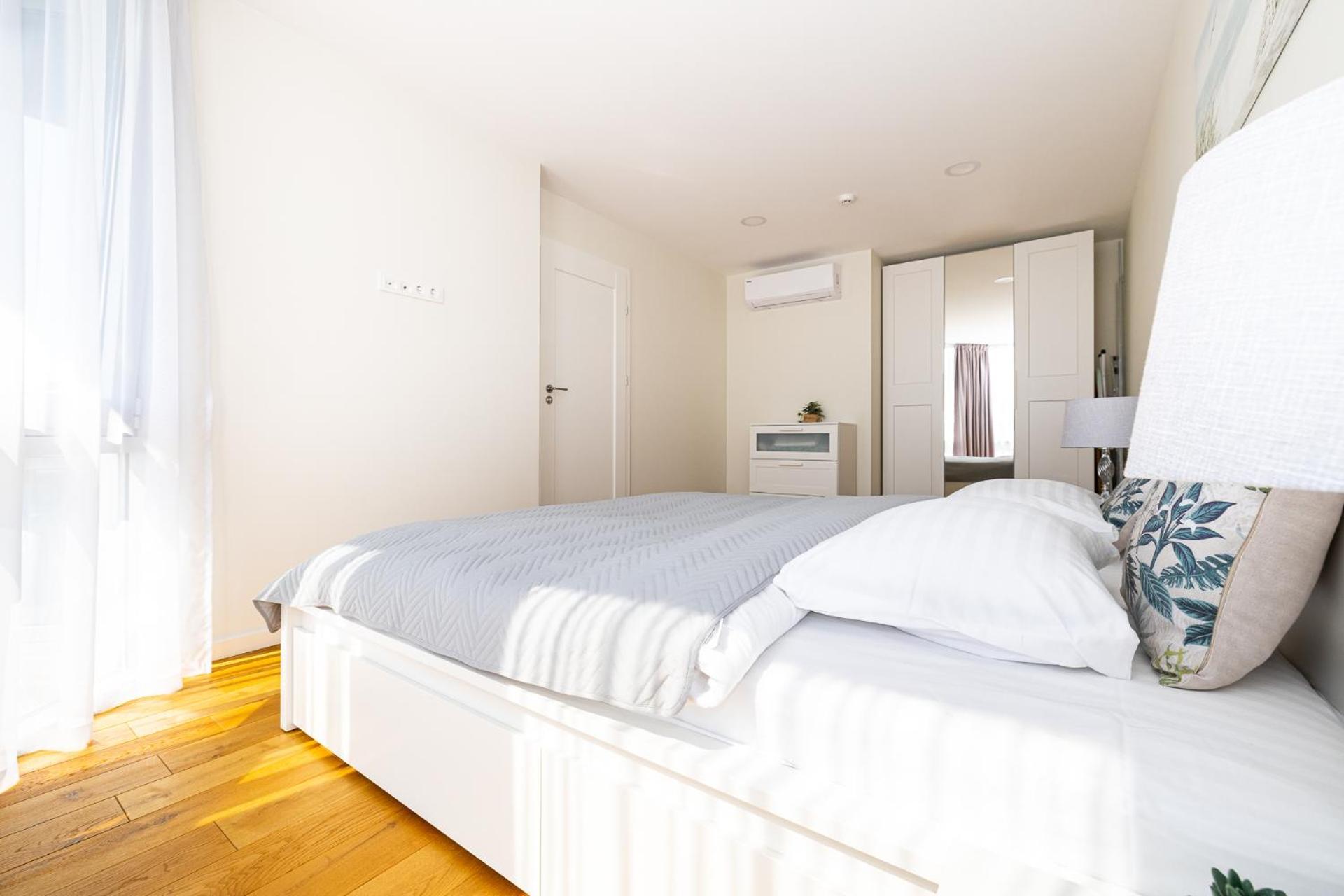 Elija Swan-Toy Apartments Sventoji Exterior photo